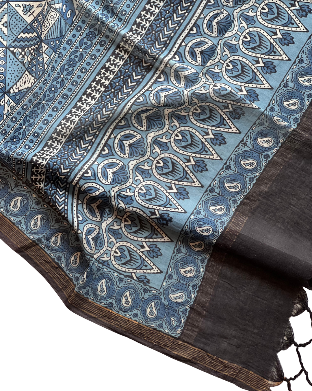 Rann Sky Naturally Dyed Ajrakh Mangalgiri Cotton Dupatta - HOAN