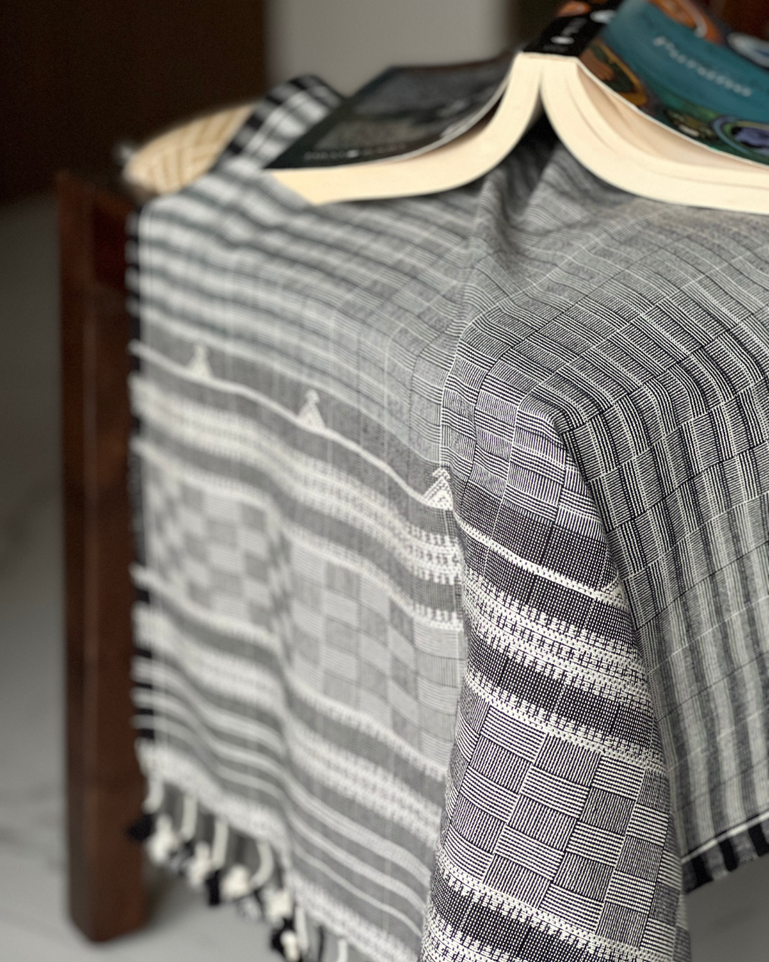 Geometric Monochrome Kala Cotton Bhujodi Stole - HOAN