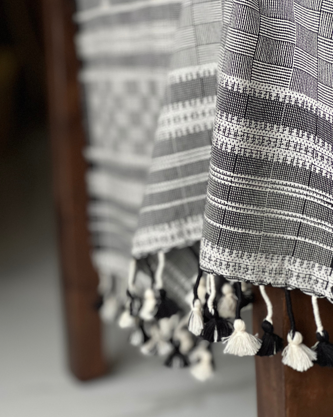 Geometric Monochrome Kala Cotton Bhujodi Stole - HOAN
