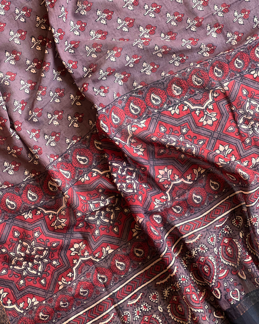 Rakth Naturally Dyed Ajrakh Mangalgiri Cotton Dupatta - HOAN