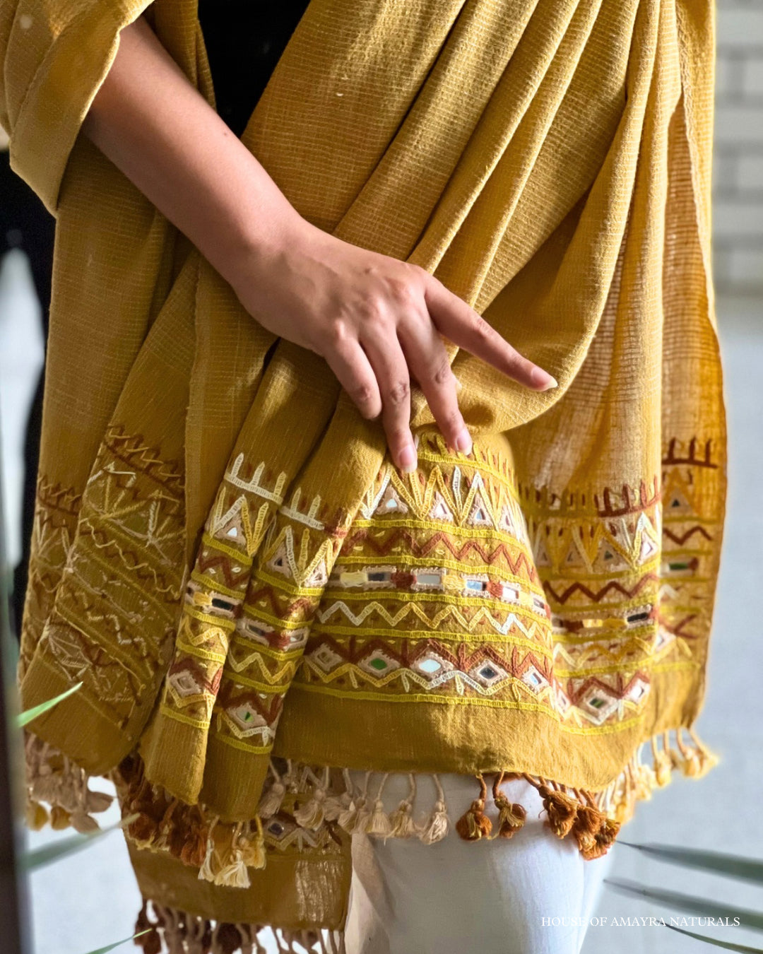 Peelo Rabari Hand Embroidery Kala Cotton Dupatta - HOAN