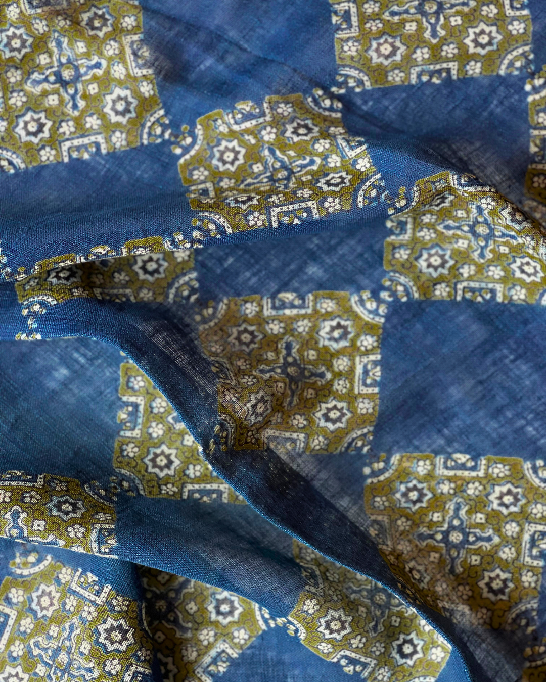 Diamond of Rann Naturally Dyed Ajrakh Linen Dupatta - HOAN