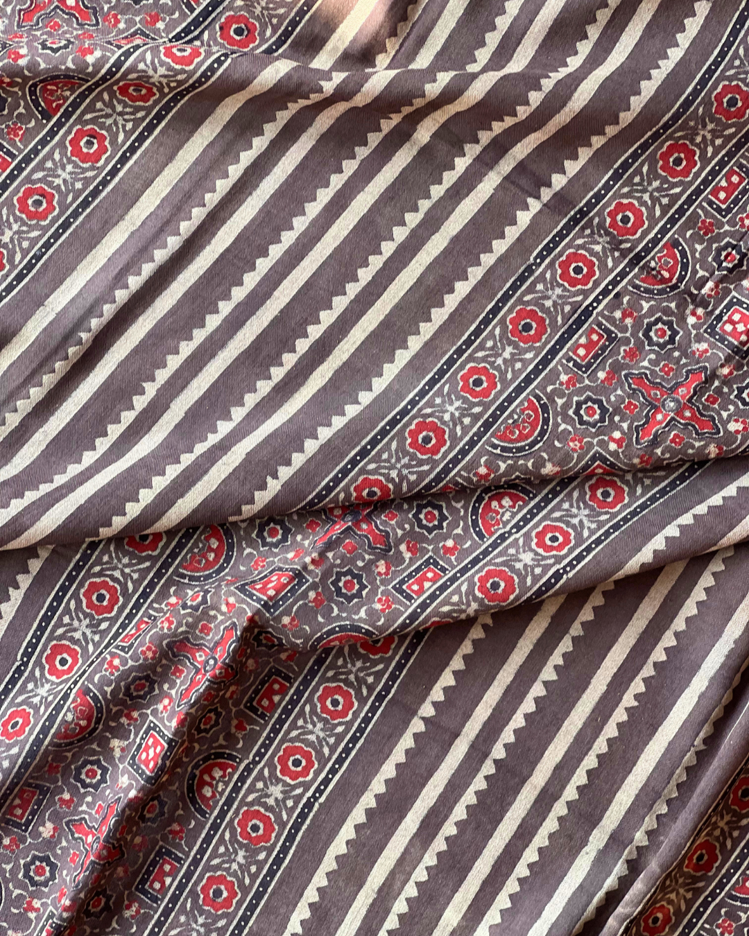 Nadi Naturally Dyed Ajrakh Cotton Dupatta - HOAN