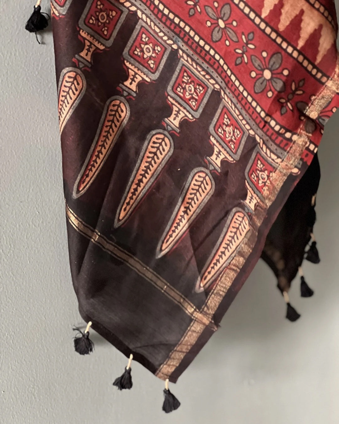 Bagh Naturally Dyed Ajrakh Chanderi Dupatta - HOAN