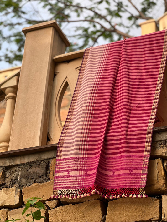 Madhumalti Kala Cotton with Tussar Extra Weft Stole - HOUSE OF AMAYRA NATURALS